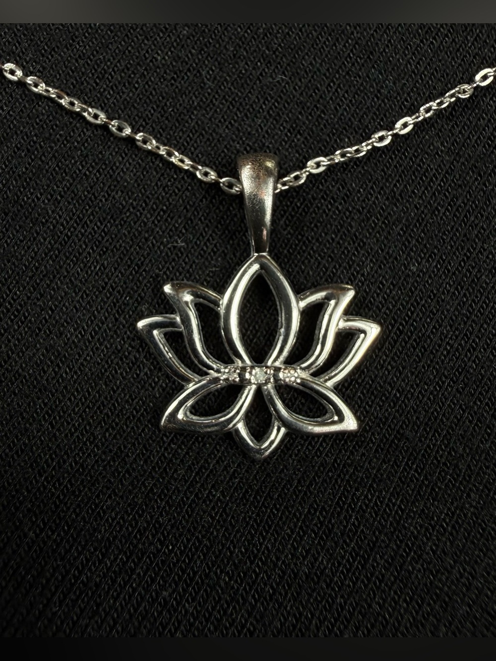 Silver tone Lotus Flower Pendant necklace.